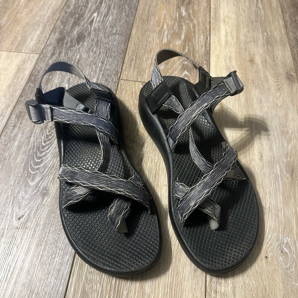 Chaco Women’s Z/2 Classic Adjustable Cushioned Sandal